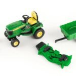 1/16 Big Farm John Deere X758 Lawn Mower with Blade and Cart - Image 5